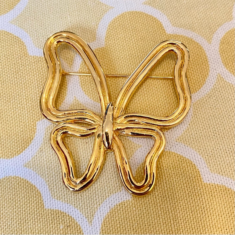 Large Simple Gold Butterfly Brooch Pin